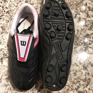 Wilson girl’s soccer cleats shoes size 13